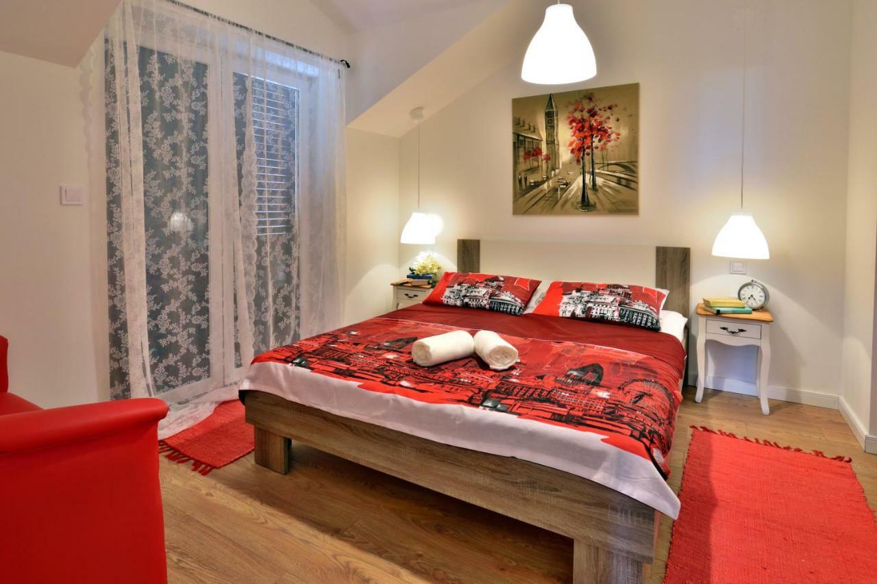 Apartmani Julija Vodice Ngoại thất bức ảnh