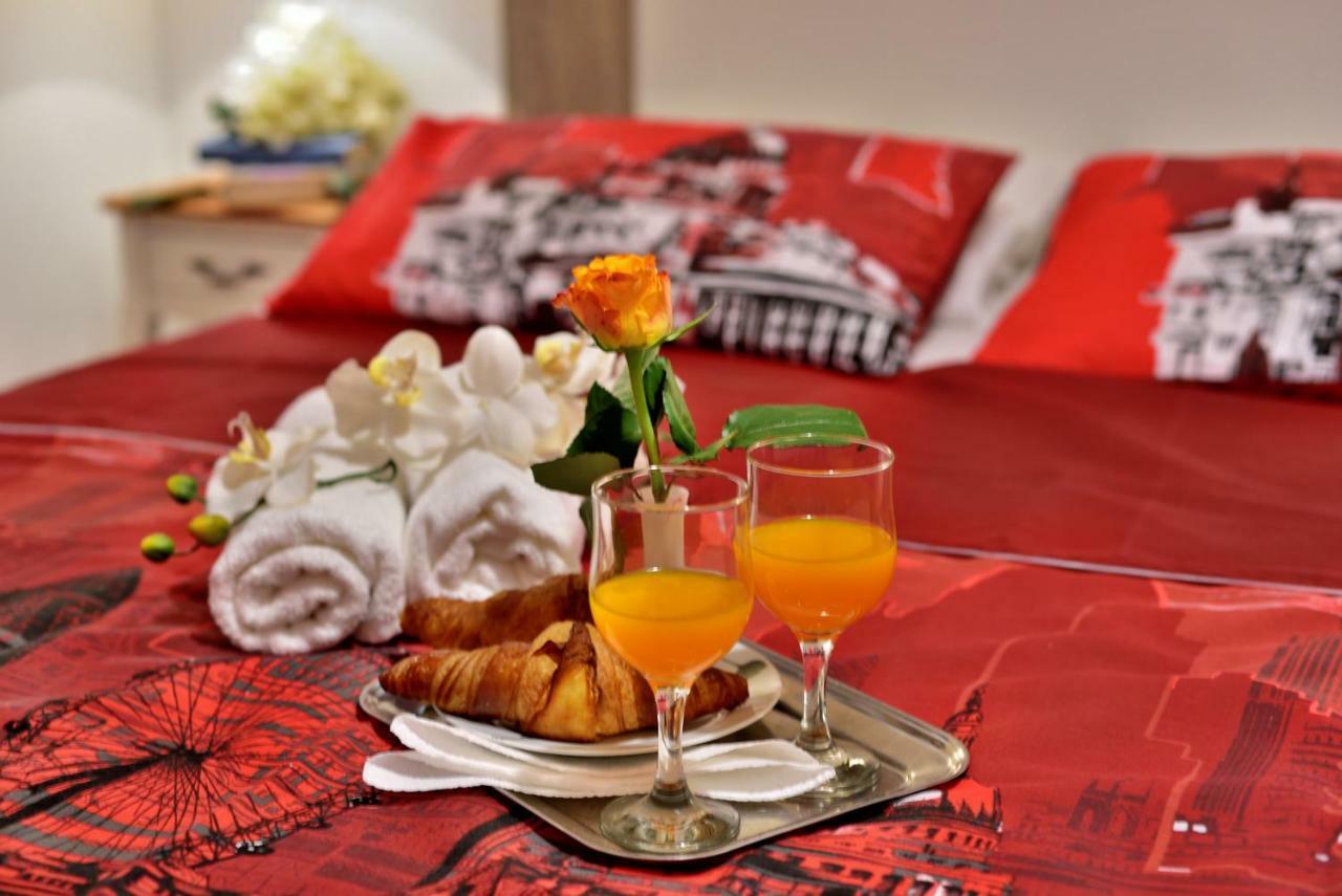 Apartmani Julija Vodice Ngoại thất bức ảnh