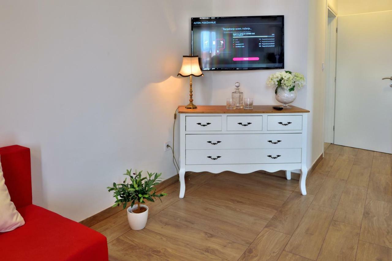 Apartmani Julija Vodice Ngoại thất bức ảnh